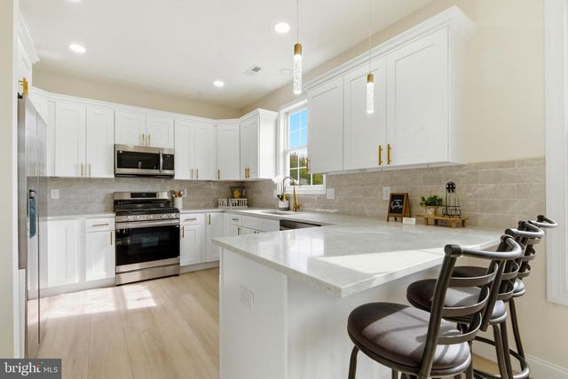 26 SHAWNEE TRL, Burlington, NJ 08016
