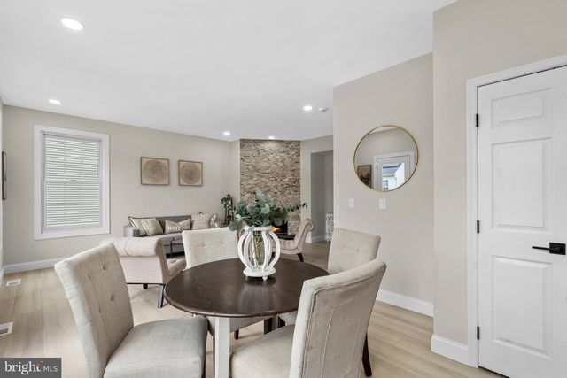 26 SHAWNEE TRL, Burlington, NJ 08016
