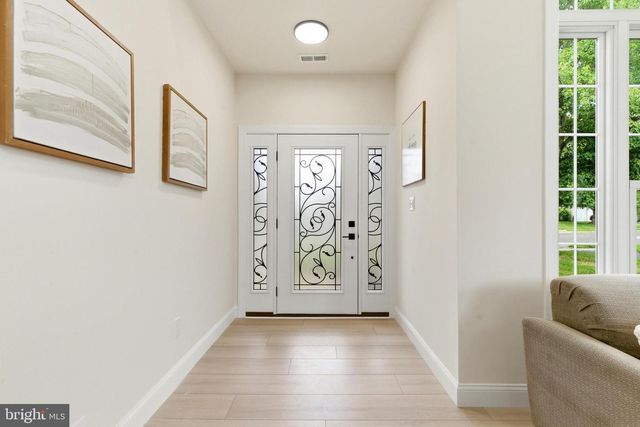 26 SHAWNEE TRL, Burlington, NJ 08016
