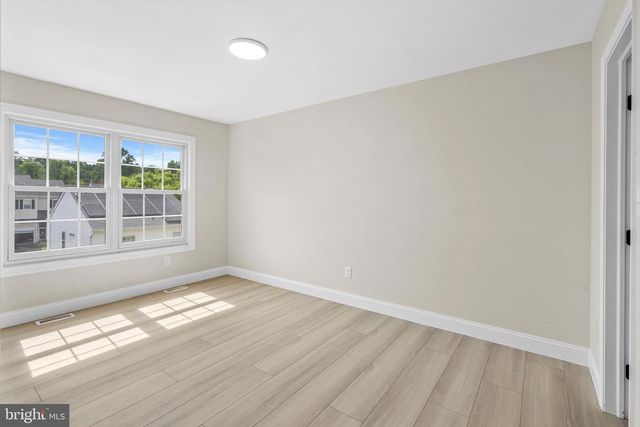 26 SHAWNEE TRL, Burlington, NJ 08016