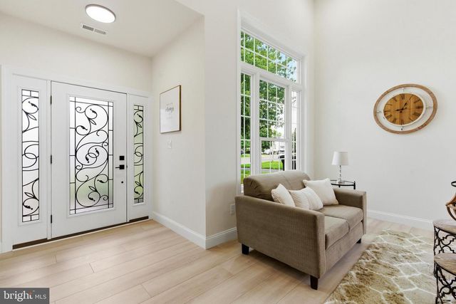 26 SHAWNEE TRL, Burlington, NJ 08016