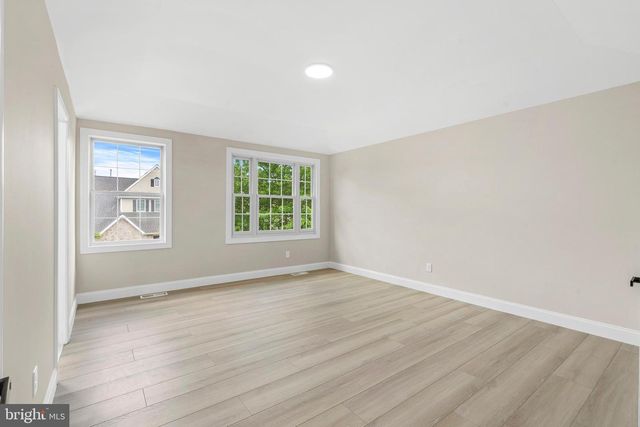 26 SHAWNEE TRL, Burlington, NJ 08016