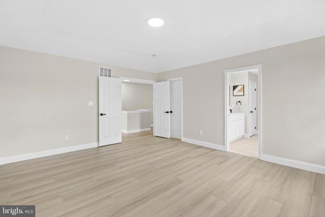 26 SHAWNEE TRL, Burlington, NJ 08016