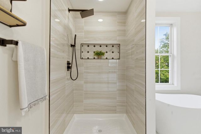 26 SHAWNEE TRL, Burlington, NJ 08016
