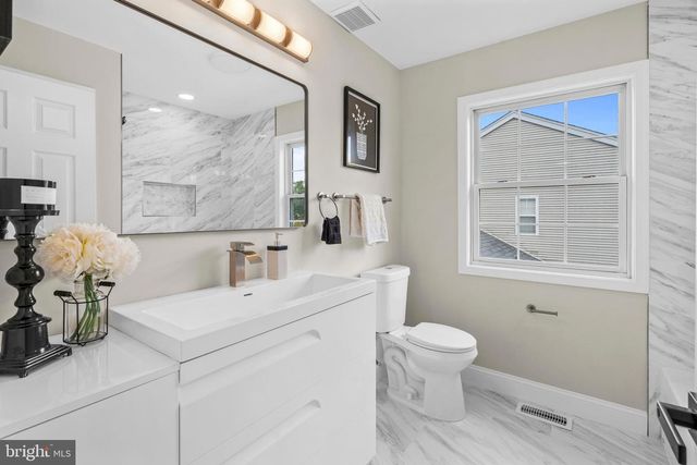 26 SHAWNEE TRL, Burlington, NJ 08016
