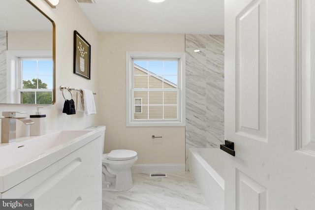 26 SHAWNEE TRL, Burlington, NJ 08016