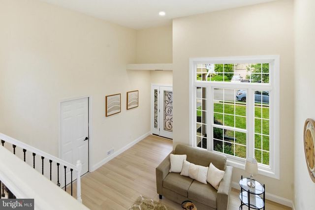 26 SHAWNEE TRL, Burlington, NJ 08016