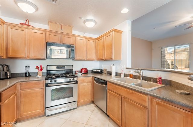 6770 Caporetto Lane 102, North Las Vegas, NV 89084