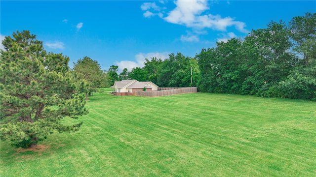 1110 Main Street, Cave Springs, AR 72718
