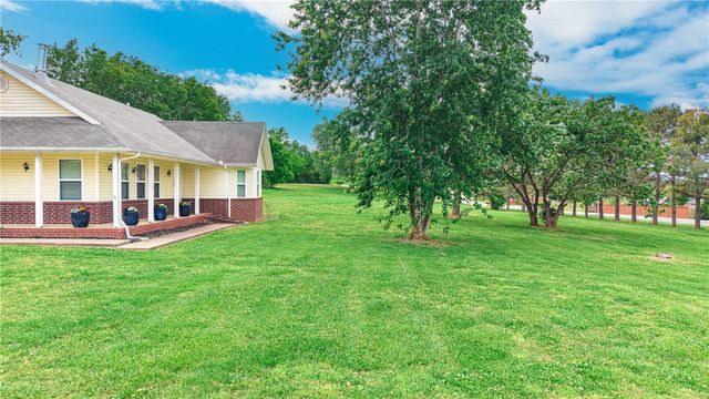 1110 Main Street, Cave Springs, AR 72718