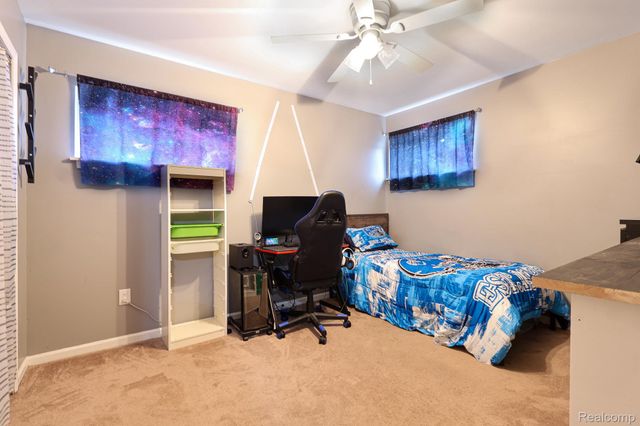 8132 Perrin Avenue, Westland, MI 48185