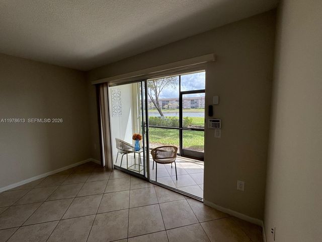 901 SW 141st Ave 109M, Pembroke Pines, FL 33027