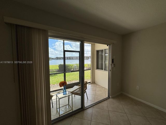 901 SW 141st Ave 109M, Pembroke Pines, FL 33027