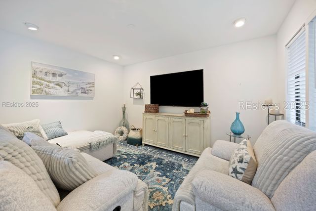 10 Compass Point 10B, Hilton Head Island, SC 29928