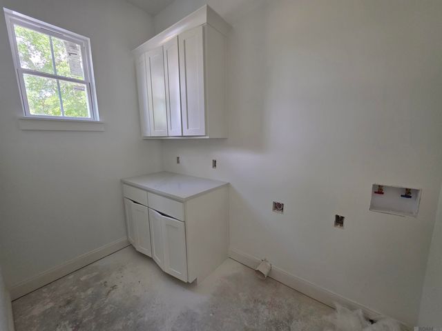 12079 Pendarvis Ln, Walker, LA 70785