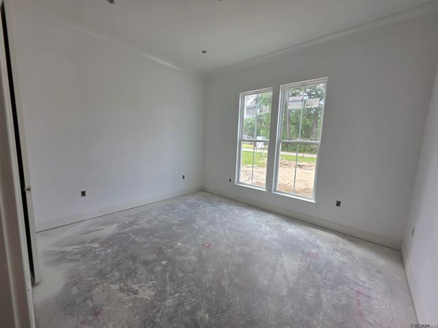 12079 Pendarvis Ln, Walker, LA 70785