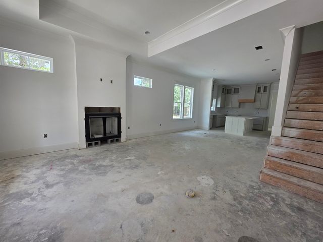 12079 Pendarvis Ln, Walker, LA 70785