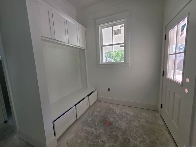 12079 Pendarvis Ln, Walker, LA 70785