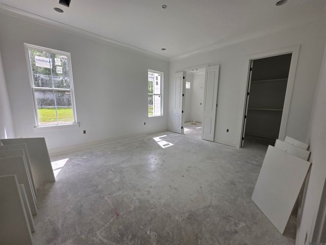 12079 Pendarvis Ln, Walker, LA 70785