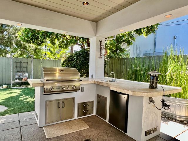 4400 Capri Way, Sacramento, CA 95822