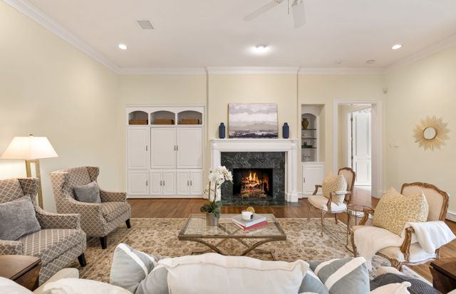 7729 Marquette Street, Dallas, TX 75225