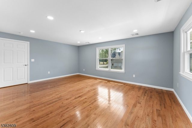 503 Boesel Ave, Manville Boro, NJ 08835