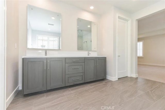 121 Linda Vista, Irvine, CA 92618