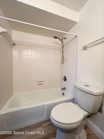 158 Augusta Way E, Melbourne, FL 32940