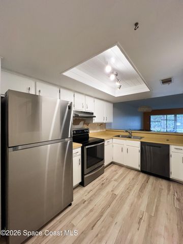 158 Augusta Way E, Melbourne, FL 32940