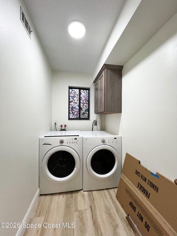 158 Augusta Way E, Melbourne, FL 32940