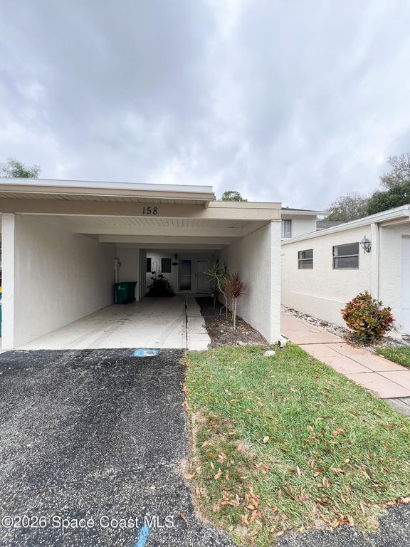 158 Augusta Way E, Melbourne, FL 32940