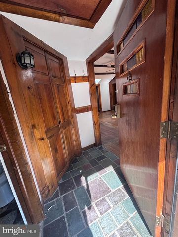 33-35 PADUCAH RD, Mount Holly, NJ 08060