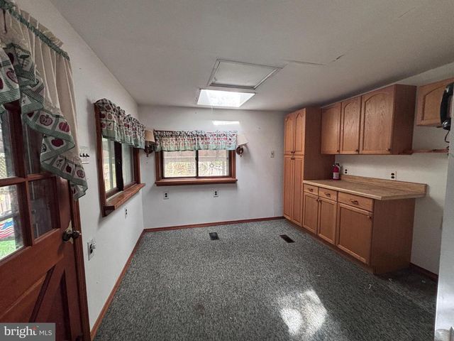 33-35 PADUCAH RD, Mount Holly, NJ 08060