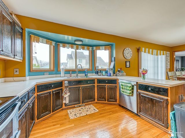 20087 Herzog Drive, Rockwood, MI 48173