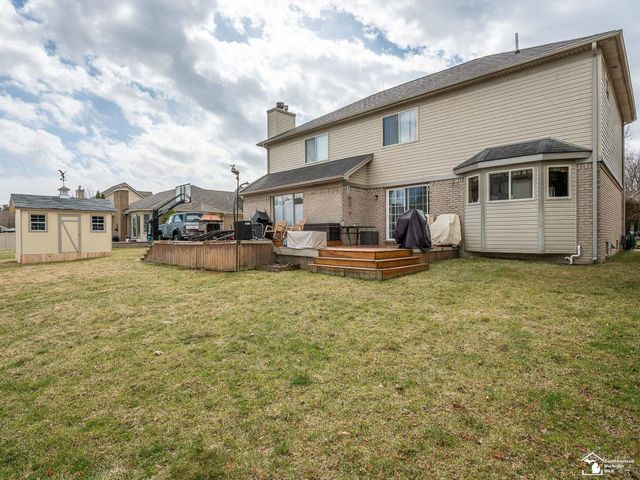 20087 Herzog Drive, Rockwood, MI 48173