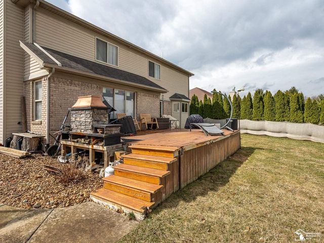 20087 Herzog Drive, Rockwood, MI 48173