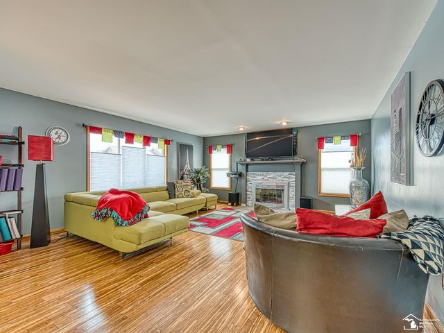 20087 Herzog Drive, Rockwood, MI 48173