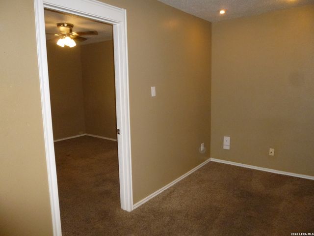 404 Donaldson Ave Rear, San Antonio, TX 78201