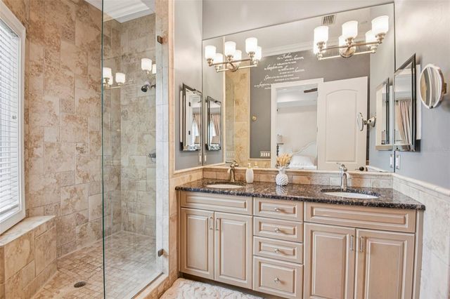 3841 W AZEELE STREET, Tampa, FL 33609