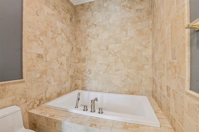 3841 W AZEELE STREET, Tampa, FL 33609