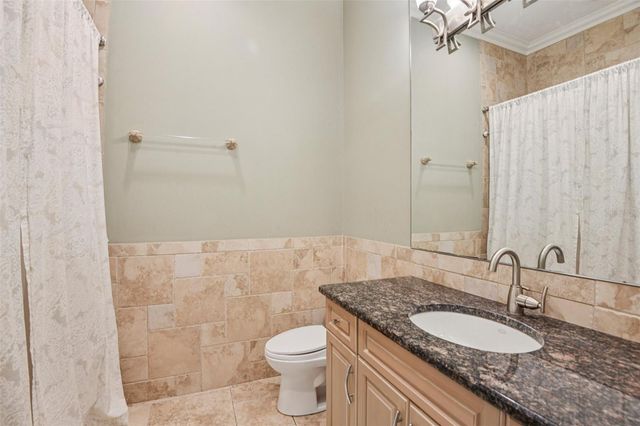 3841 W AZEELE STREET, Tampa, FL 33609