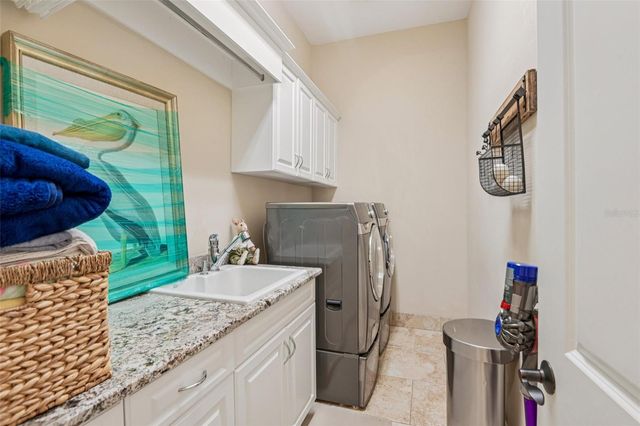 3841 W AZEELE STREET, Tampa, FL 33609