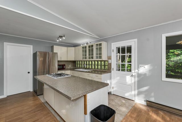 2832 New Hampshire Route 175, Thornton, NH 03285