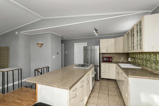 2832 New Hampshire Route 175, Thornton, NH 03285