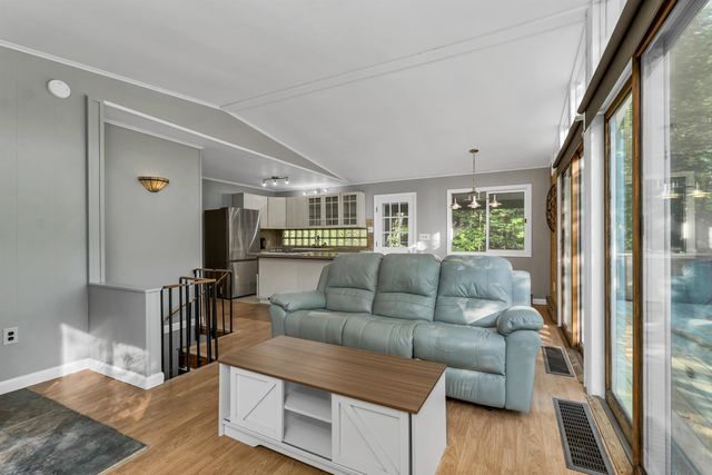 2832 New Hampshire Route 175, Thornton, NH 03285