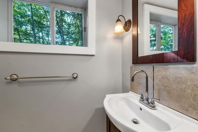 2832 New Hampshire Route 175, Thornton, NH 03285