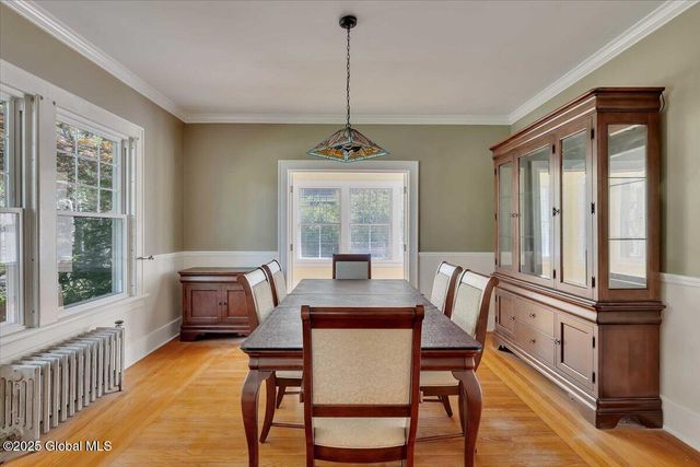 945 Morgan Avenue, Niskayuna, NY 12309