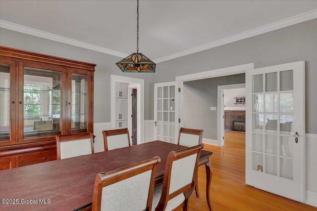 945 Morgan Avenue, Niskayuna, NY 12309