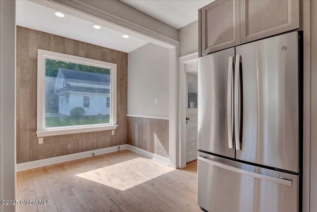 945 Morgan Avenue, Niskayuna, NY 12309