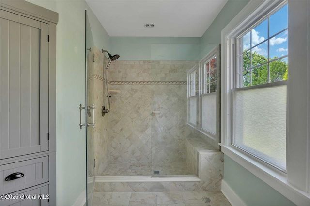 945 Morgan Avenue, Niskayuna, NY 12309